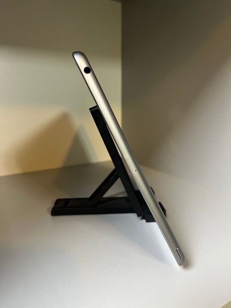 Дешево Apple ipad 6 gen 2018 128gb wi-fi з ломбарду