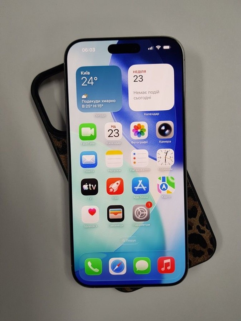 Оголошення Apple iphone 16 pro max 256gb Б/У