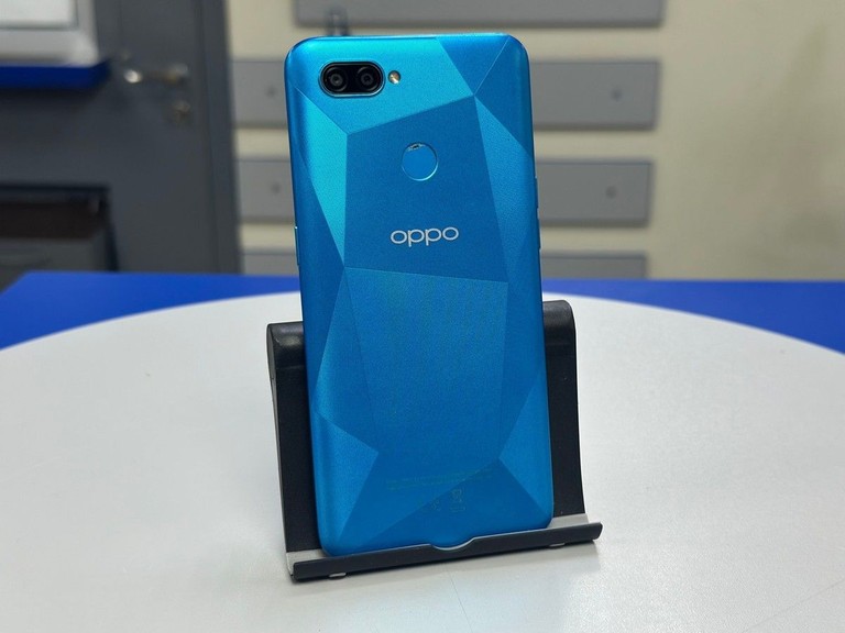Оголошення OPPO A12 3/32GB Blue Б/У
