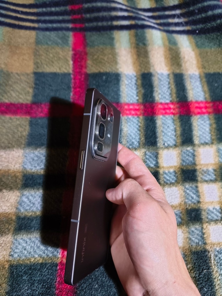 Дешево Infinix Note 50 Pro+ 12/256Gb Shadow Black з ломбарду
