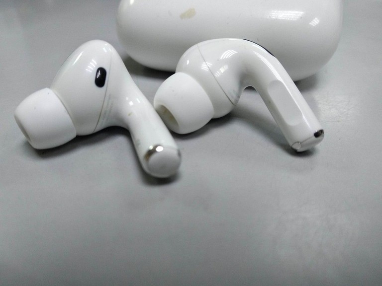 Купити Apple AirPods Pro (MWP22) Б/У