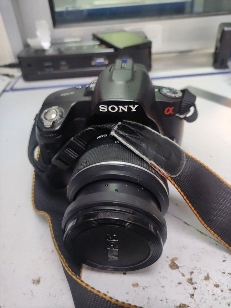 Купить Sony alpha dslr-a390 + dt sam ii 18-55mm f/3,5-5,6 Б/У