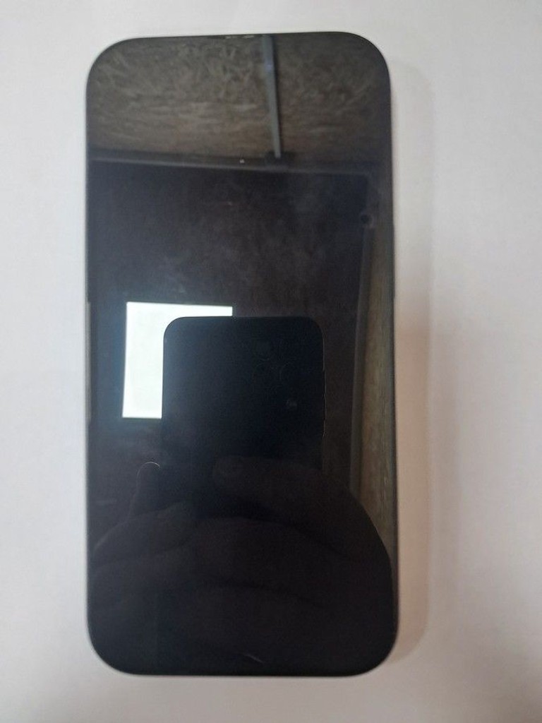 Apple iPhone 15 128GB Green Код:01-201103013. Изображение 5