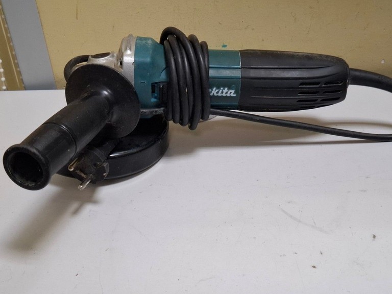 Купити Makita GA5030 Б/У