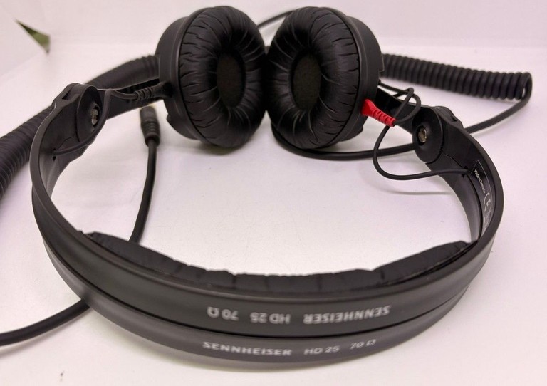 Розпродаж Sennheiser HD 25, продавець Техноскарб