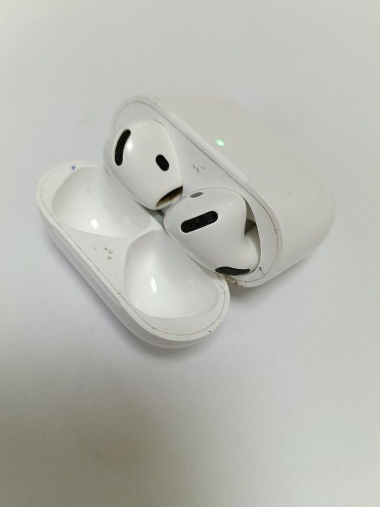 Дешиво Apple airpods 4 с ломбарда