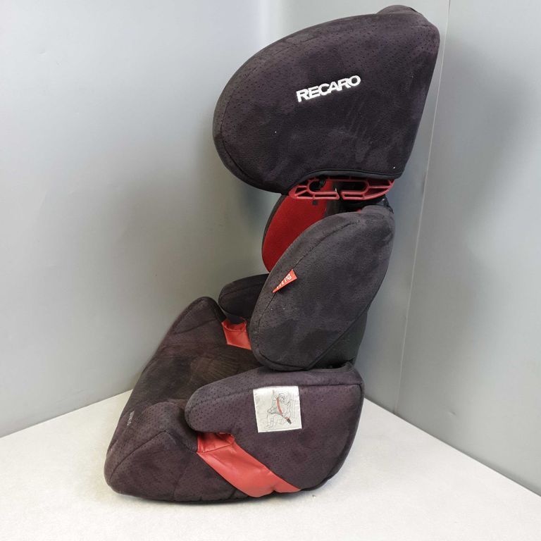 Recaro Milano Seatfix Performance Black (6209.21534.66)