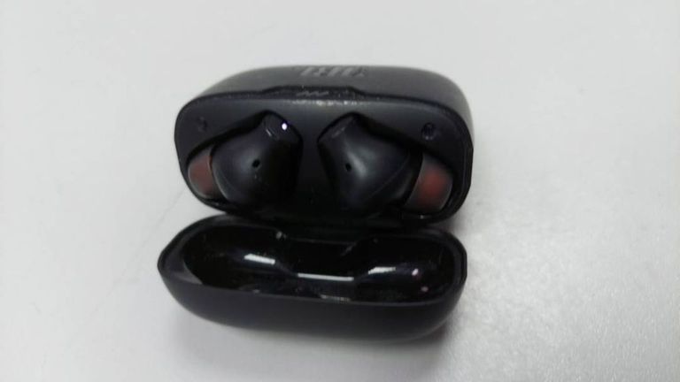 Оголошення Jbl tune 230nc Б/У