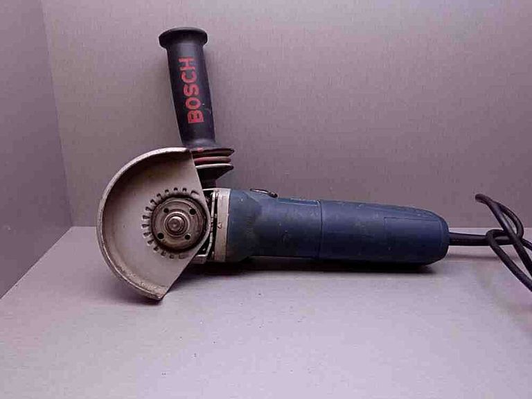 Дешево Bosch GWS 9-115 з ломбарду