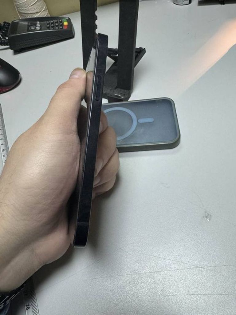 Оголошення Apple iPhone 12 128GB (PRODUCT)RED Б/У