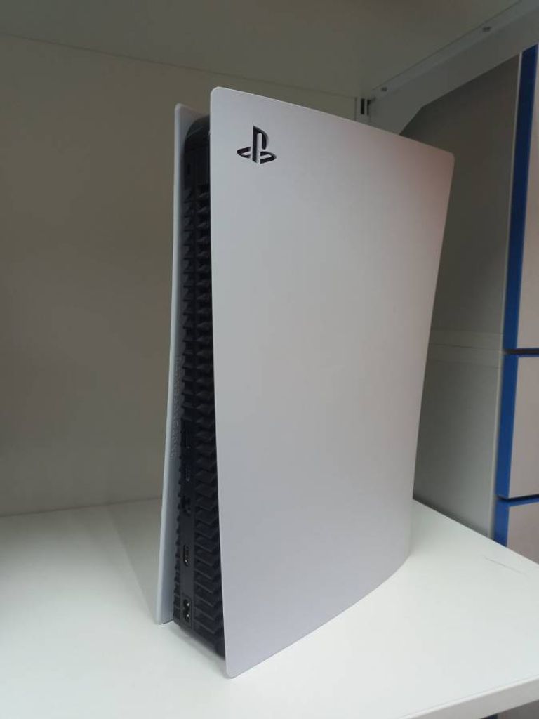 Sony PlayStation 5 825GB