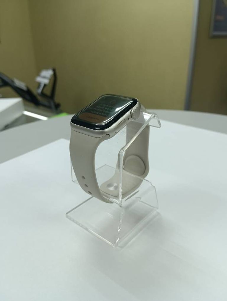 Apple watch se 2 gps 40mm aluminum case with sport