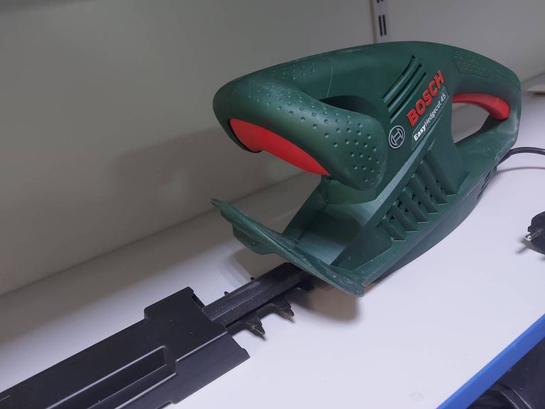 Bosch easyhedgecut 45