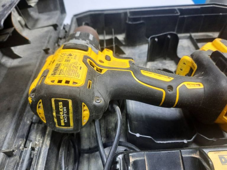 Dewalt dcd791