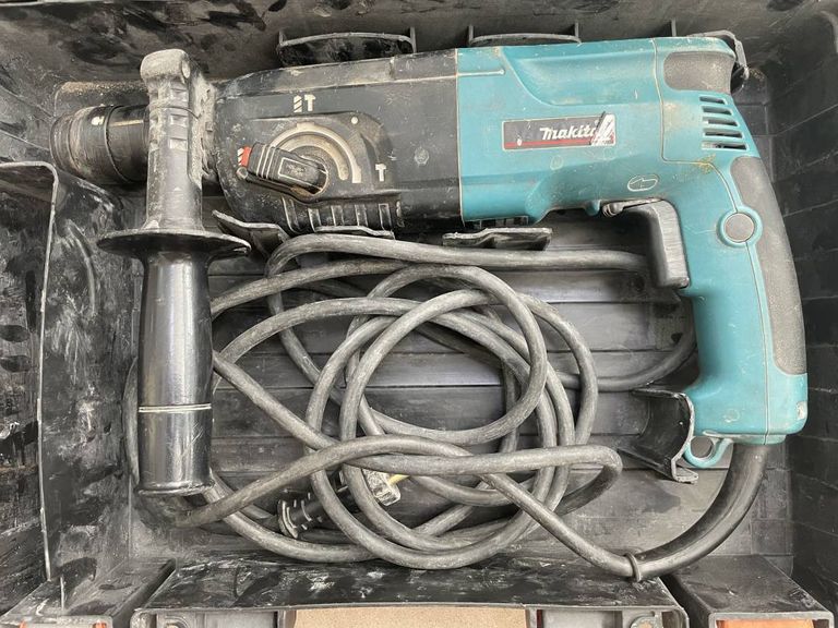 Makita hr 2450t