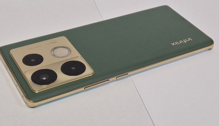 Дешиво Infinix note 40 pro 12/256gb с ломбарда