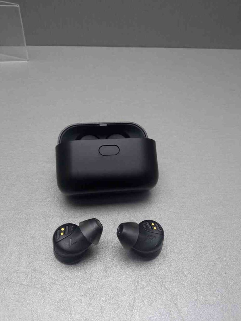 Купить Plantronics BackBeat Pro 5100 Black (213565-99) Б/У