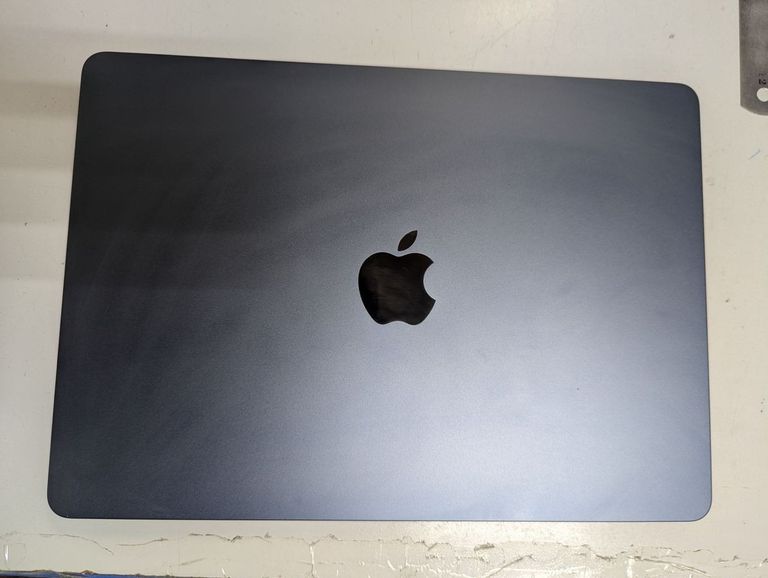 Apple macbook air 13,6" m2 2022 Код:01-200535844. Изображение 5