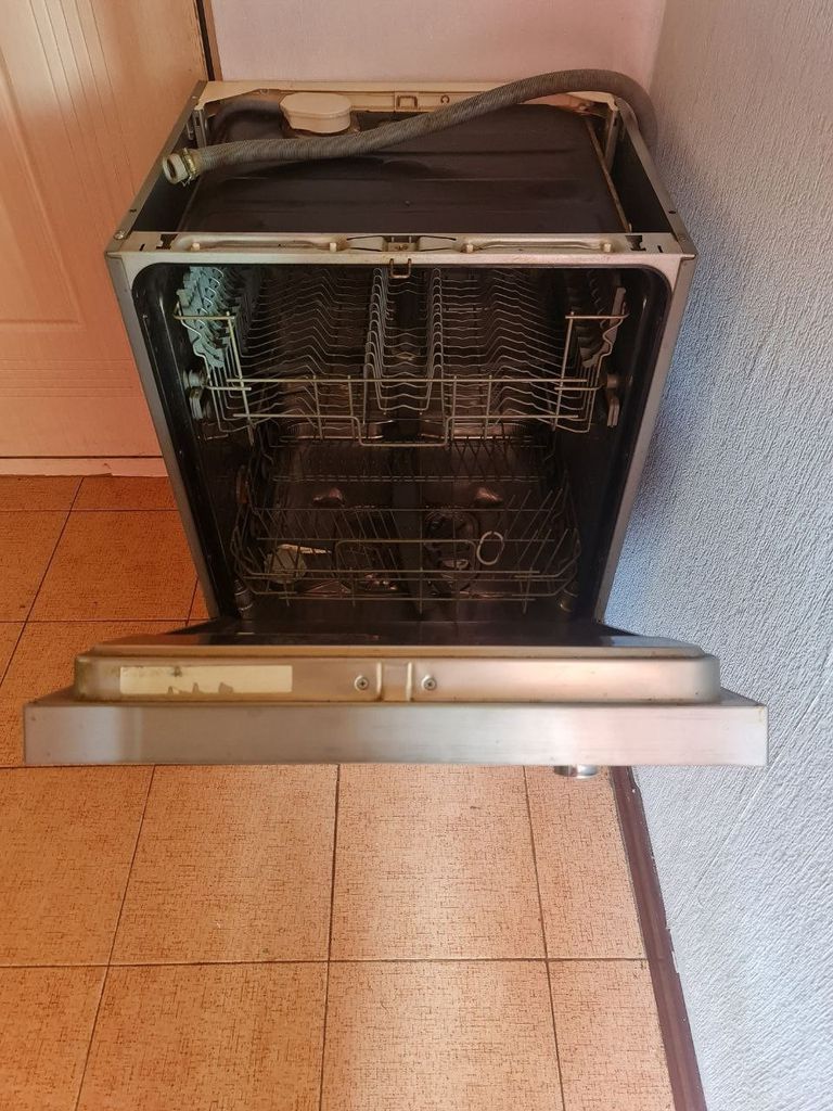 Дешево Electrolux з ломбарду