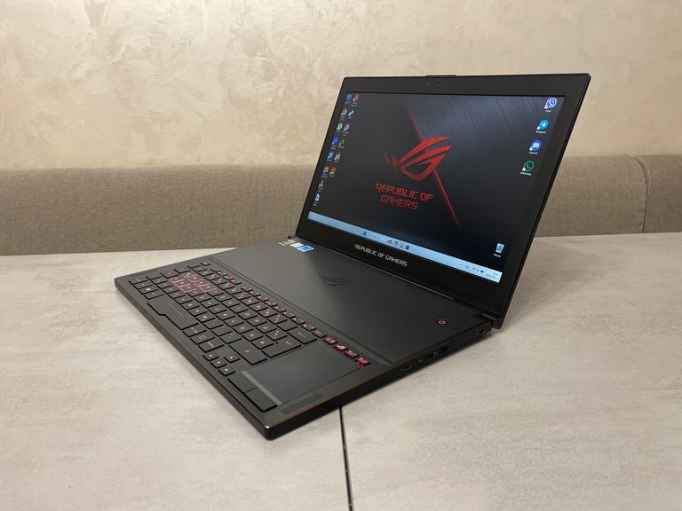 Оголошення Asus ROG Zephyrus GX501VI-GZ020T Б/У