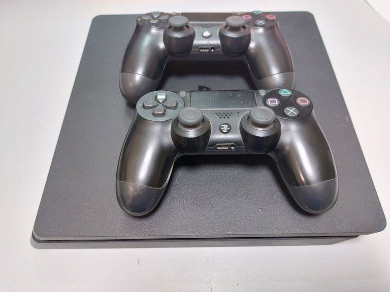 Купити Sony PlayStation 4 Slim 500GB Black + Horizon Zero Dawn+Uncharted 4+God of... Б/У