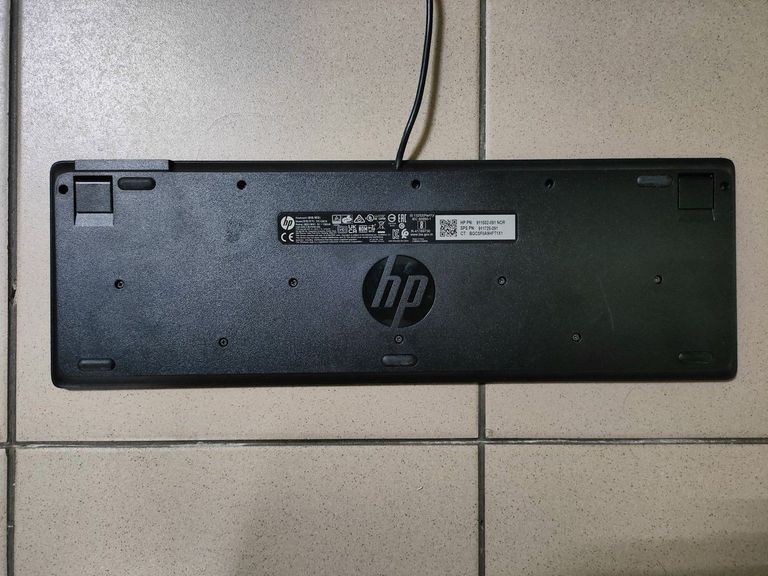 Оголошення Без Виробника hp tpc-c001k Б/У