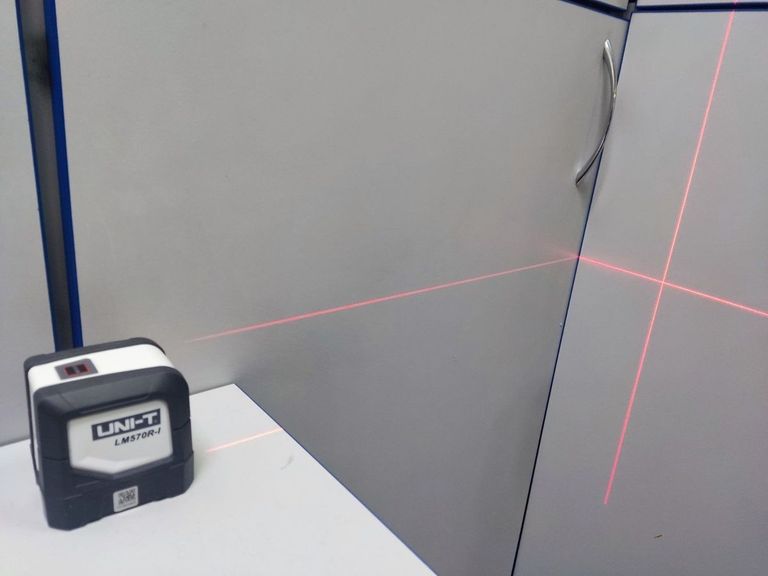 Дешиво Uni-T lm570r-i с ломбарда