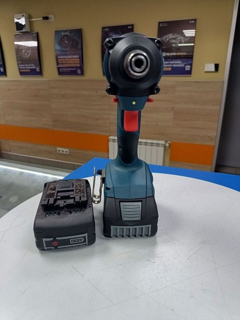 Дешево Bosch gdr 180-li з ломбарду