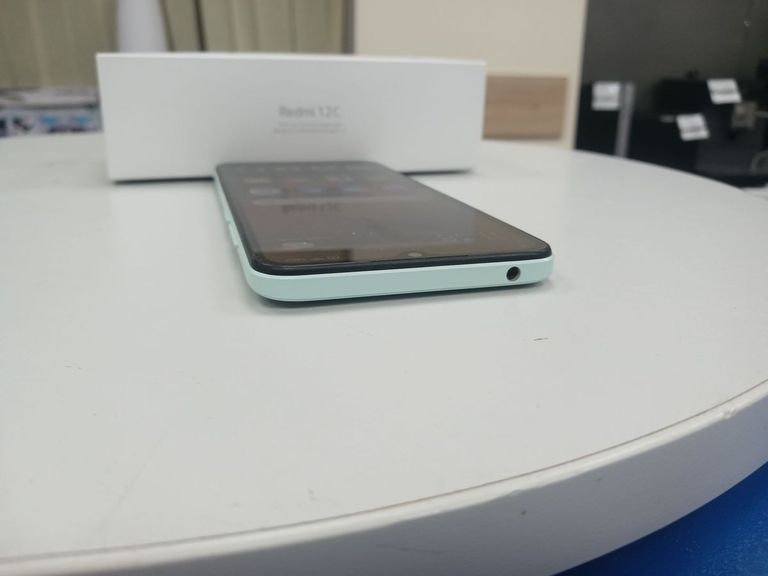 Розпродаж Xiaomi redmi 12c 3/64gb, продавець Техноскарб