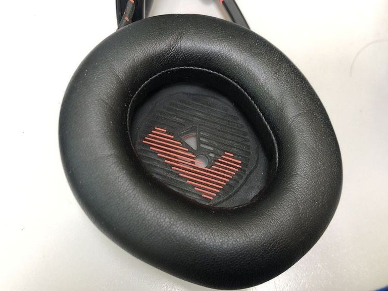 Jbl quantum 610 Код:01-200790872. Изображение 5