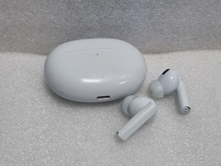 Оголошення Realme Buds Air 6 Pro Black Б/У