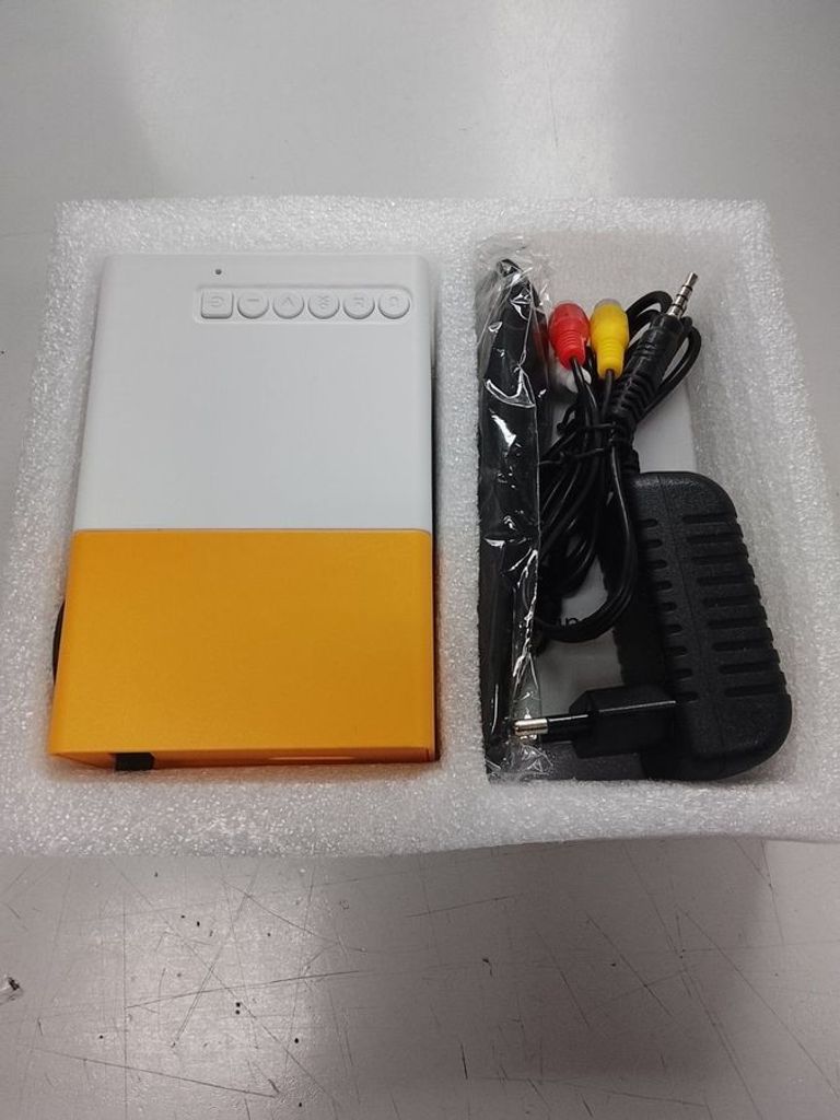 Дешиво Led Projector без моделі с ломбарда