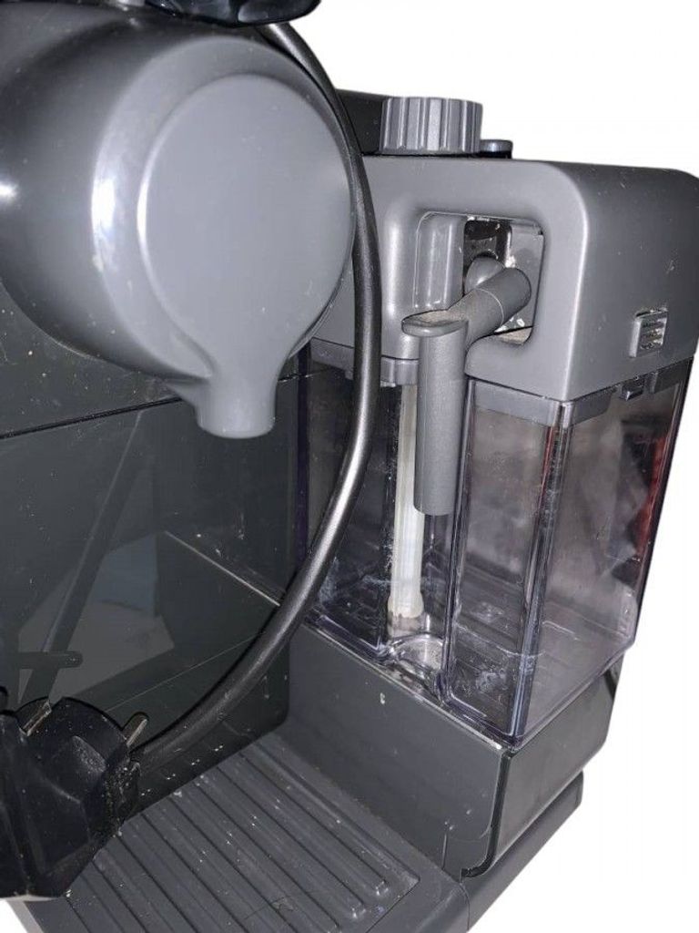 Delonghi nespresso lattissima touch en 560.b Код:01-200380075. Зображення 5