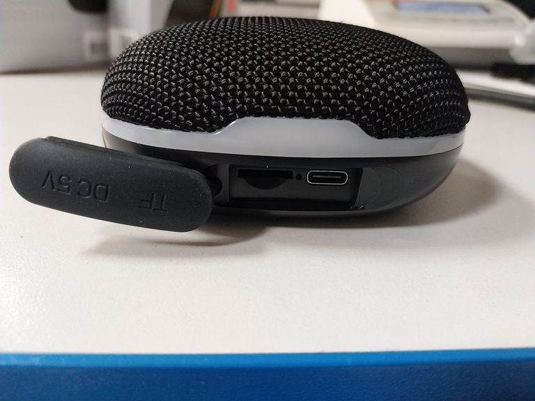 Дешево Titanum spk2046bt з ломбарду