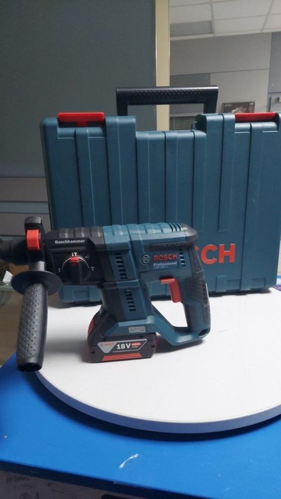 Купить Bosch gws 180-li+ gbh 180-li +1акб 2.0 ah+ зп Б/У