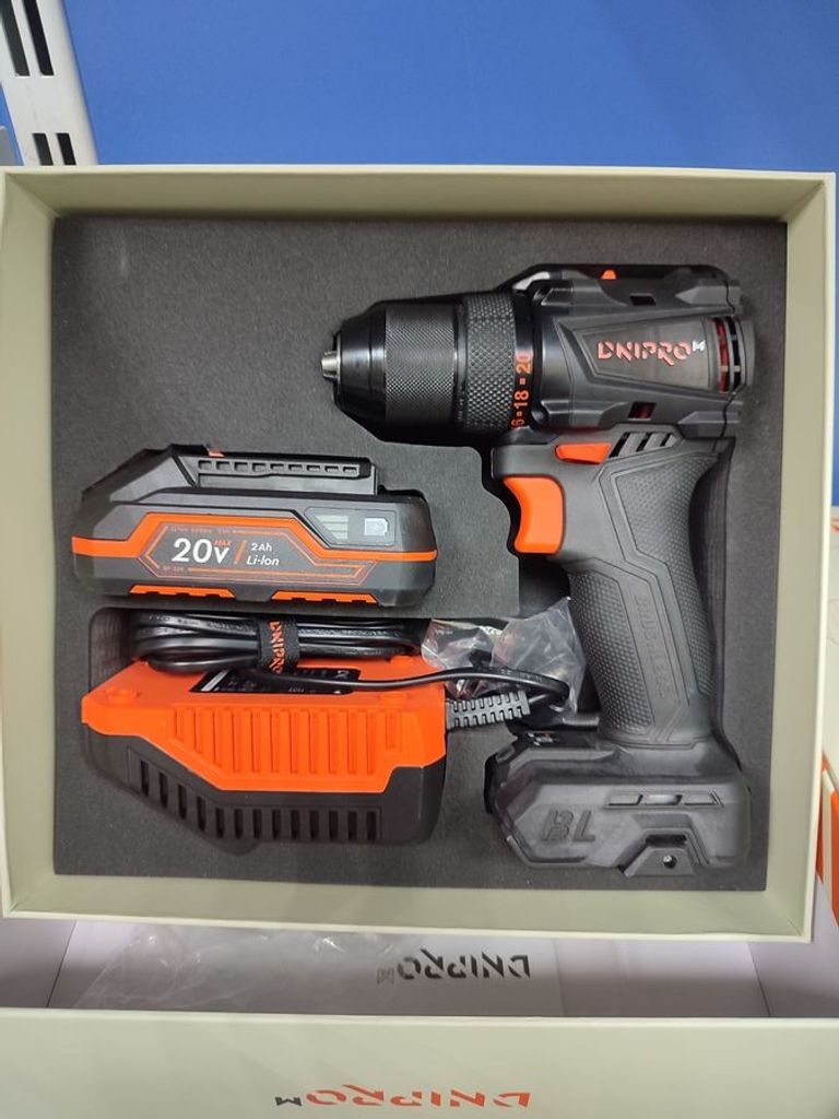 Купити Dnipro-M cd-200bc compact 1акб 2ah зп Б/У