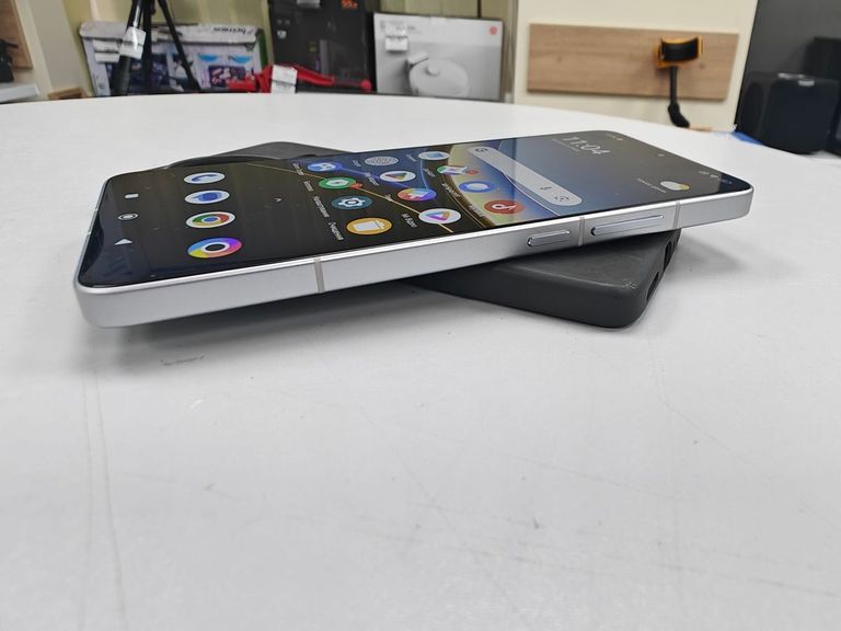 Дешево Poco F7 Pro 12/512GB Black з ломбарду