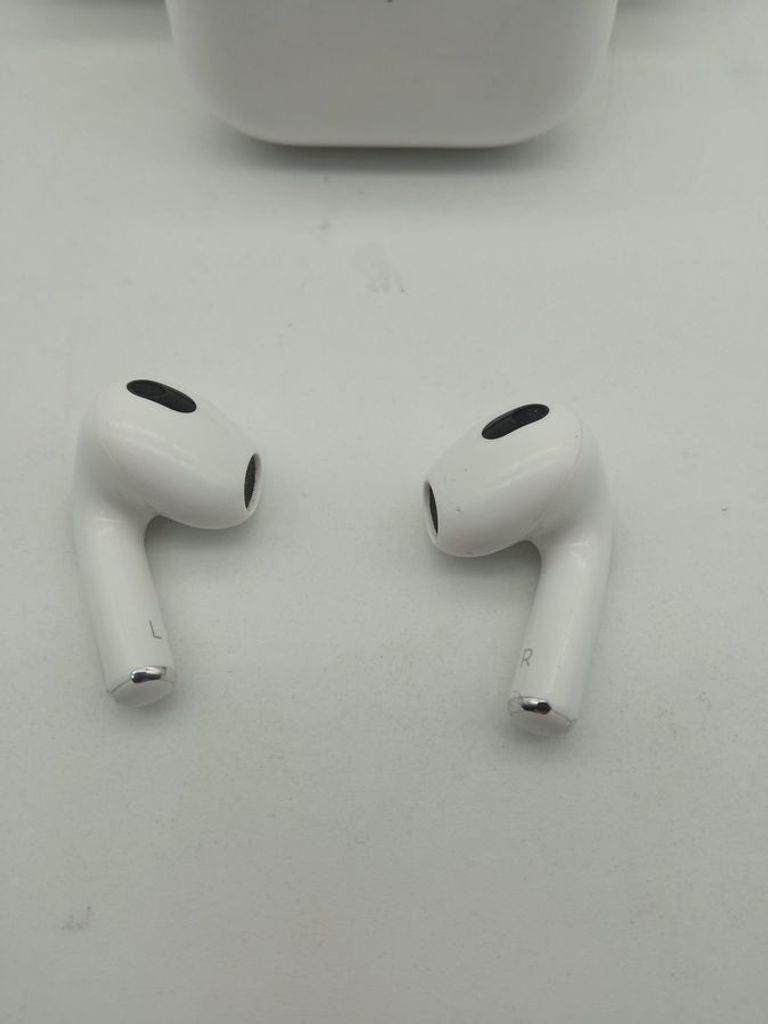 Купити Apple airpods 3rd generation Б/У