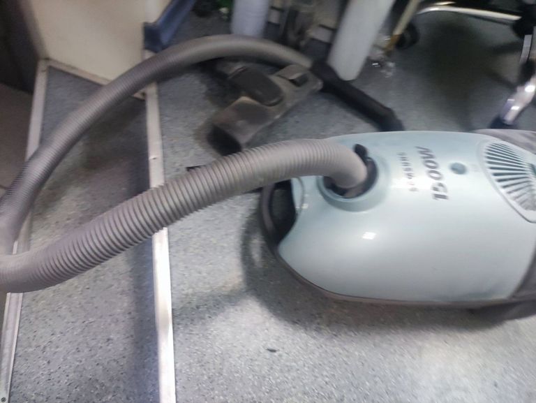 Оголошення Samsung vc-6015 Б/У