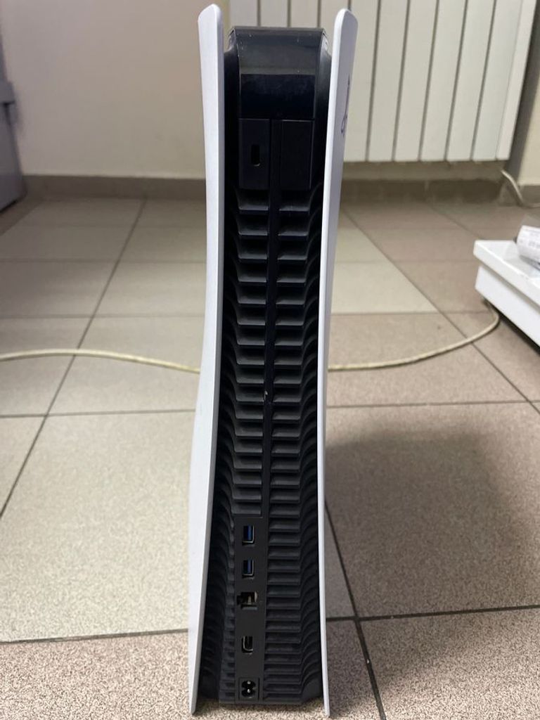 Sony PlayStation 5 825GB Код:01-200860820. Зображення 5