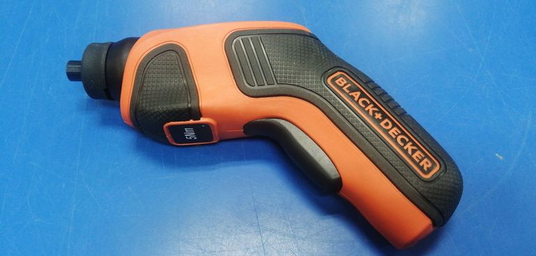 Дешево Black&Decker cs3651lc з ломбарду