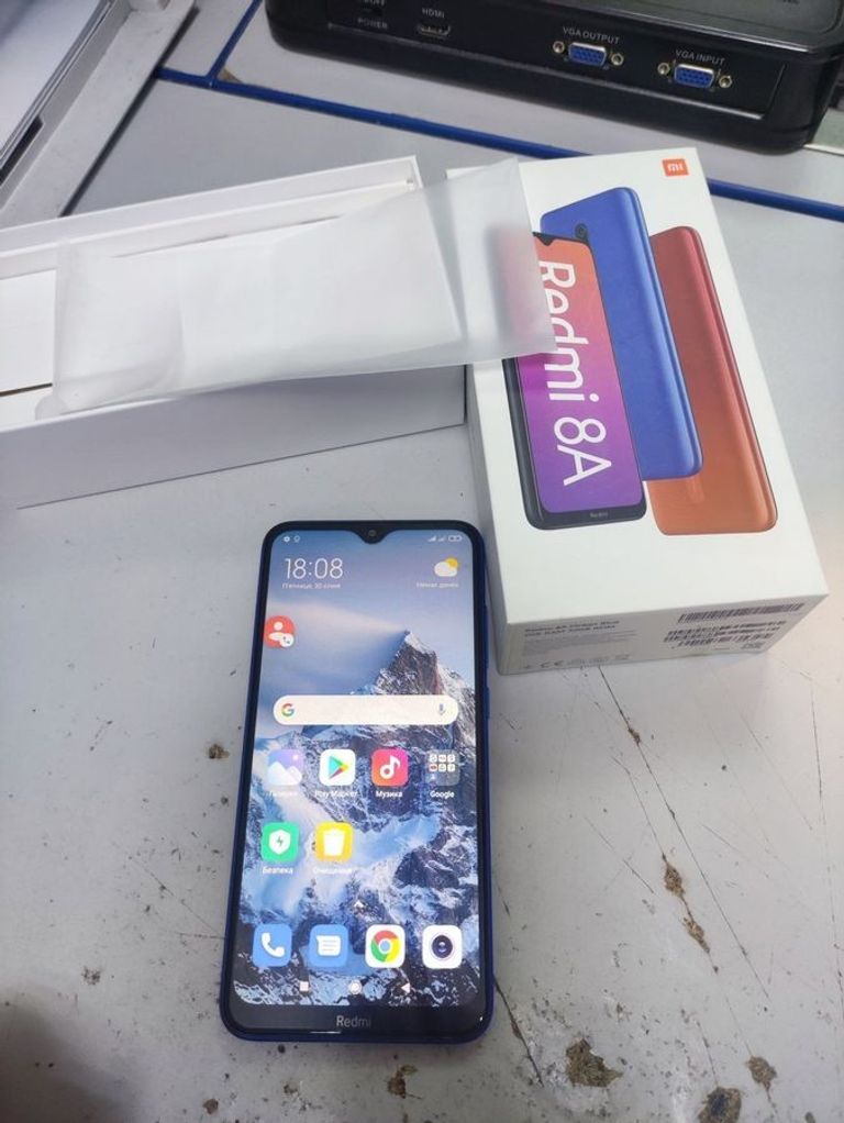 Купити Xiaomi Redmi 8A 2/32GB Black Б/У