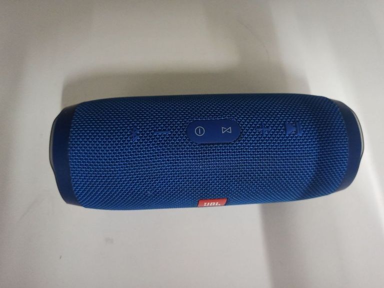 Объявление Jbl charge 3 Б/У