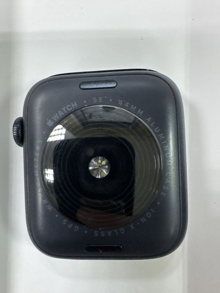 Купити Apple watch se gps 44mm aluminum case Б/У