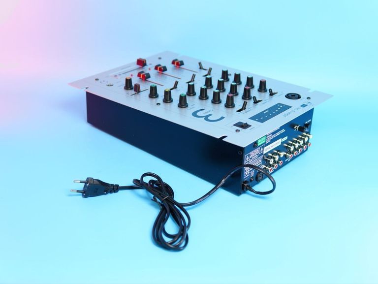 Дешево Better PRO DJ MIXER COMBO-3 (COMBO3) Новий. з ломбарду