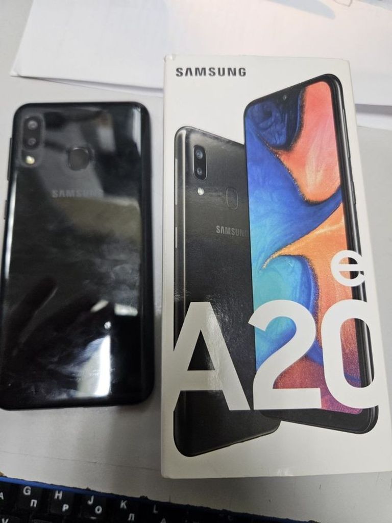 Оголошення Samsung galaxy a20e sm-a202f 3/32gb Б/У