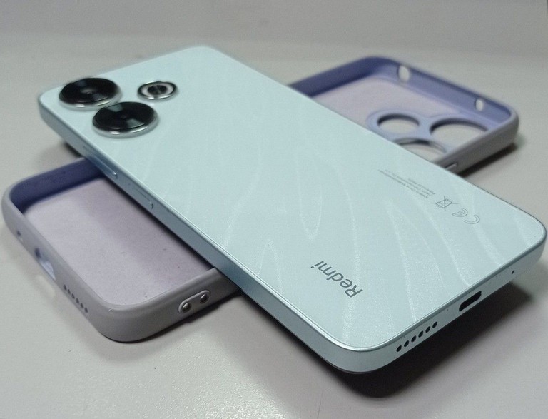 Купить Xiaomi Redmi 13 6/128GB Blue Б/У