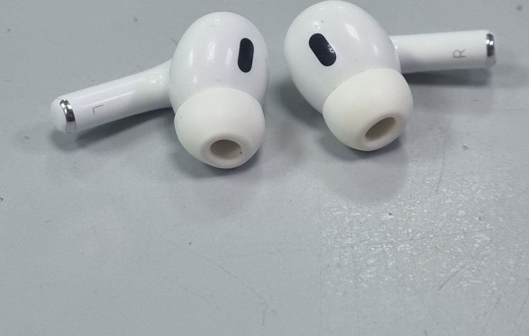 Apple airpods pro 2nd generation magsafe Код:01-200939812. Изображение 10
