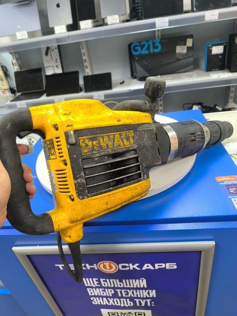 Дешево Dewalt D25899K з ломбарду