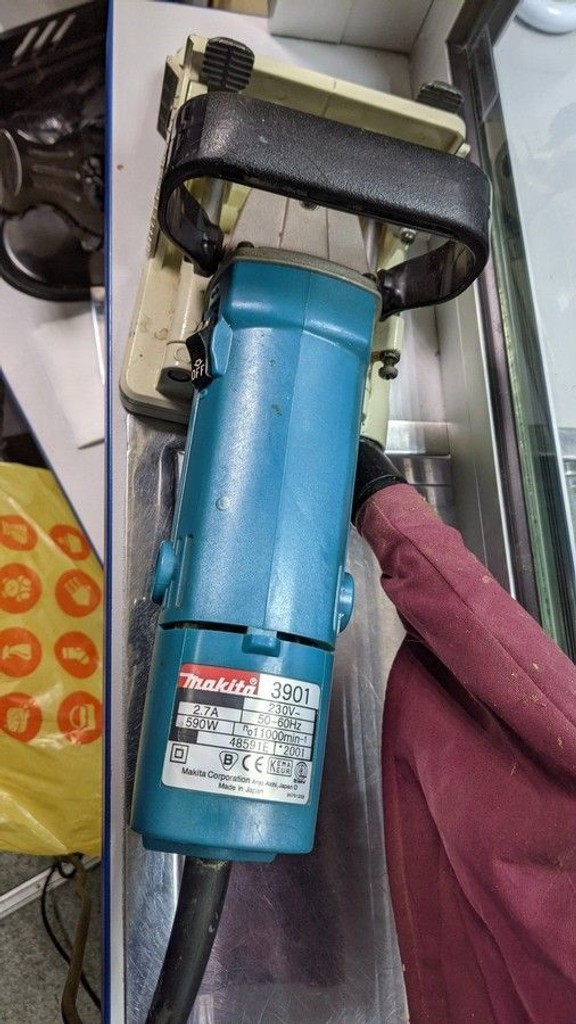 Дешиво Makita 3901 с ломбарда